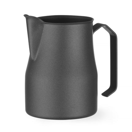 Melkkan matzwart met V-vormige schenktuit, HENDI, 0,7L, Zwart, âŒ€84x(H)130mm