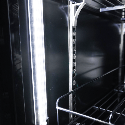 KOELKAST 3 GLASDEUREN ZWART CEB-1600R BL