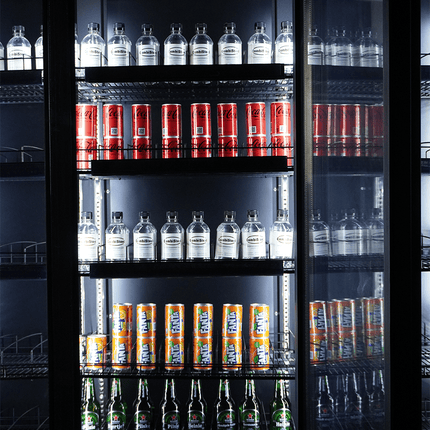 KOELKAST 3 GLASDEUREN ZWART CEB-1600R BL